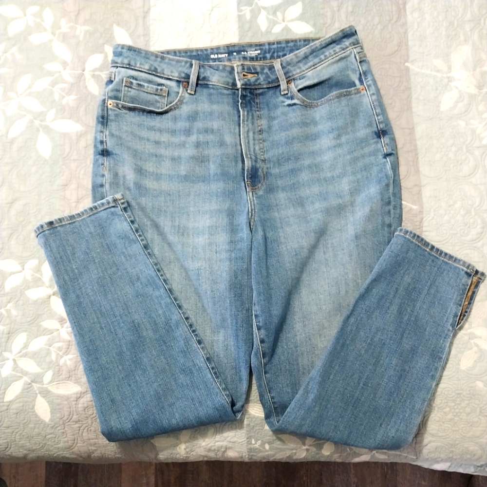 NWOT Extra High Waist Straight Leg Jeans Size 16 Tall